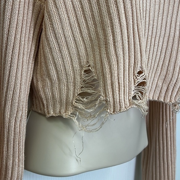 Urban Outfitters - Cream Ribbed Distressed Crop Long Sleeve Sweater Size Small - Picture 5 of 12